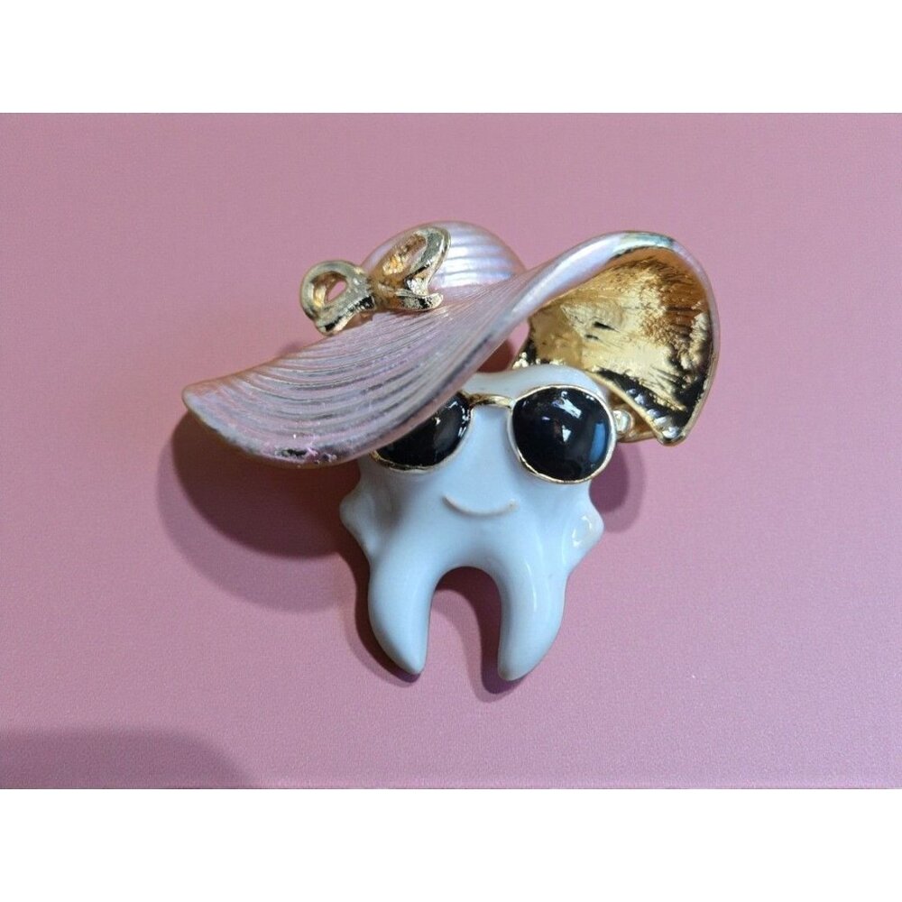 New Metal Pink Tooth W/ Sun Hat & Sunglasses Scarf Women Fashion Accessory Gift